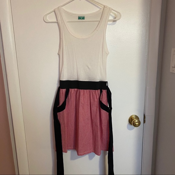 Dress - Picture 2 of 6